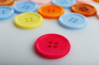 Renkli düğmeler, yakın çekim