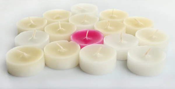 Candele piccole rosa e bianche — Foto Stock