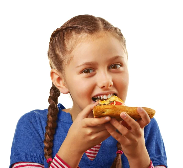 Mädchen isst Pizza — Stockfoto