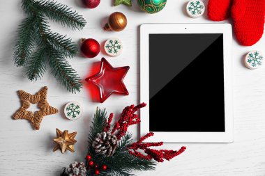 Tablet ve Noel dekor