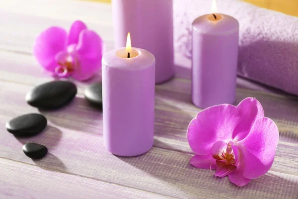 Spa set and candles — Stock Photo, Image