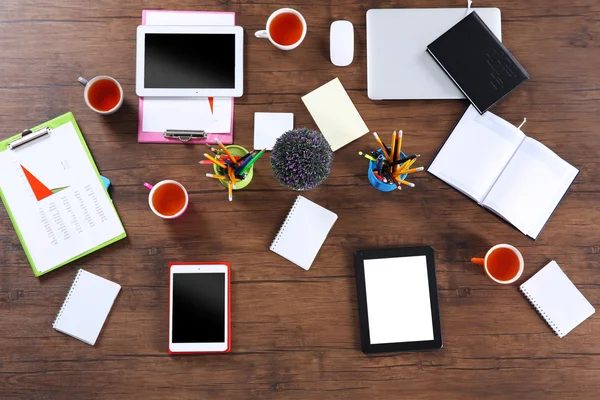 Mesa de escritório para reuniões — Fotografia de Stock