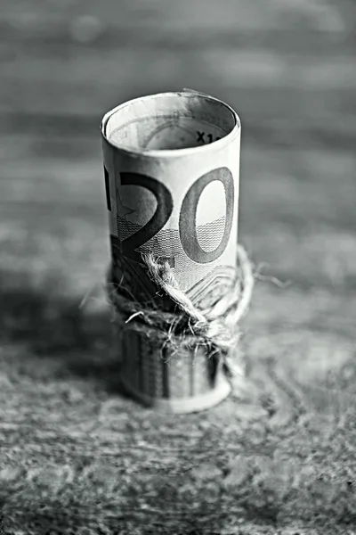 Roll, az Euro-bankjegyek fából készült háttér — Stock Fotó