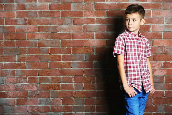 Lindo niño pequeño — Foto de Stock