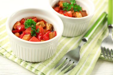 Lezzetli vejetaryen ratatouille 