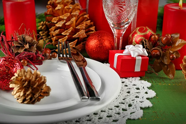 Jelen doboz és karácsonyi dekoráció — Stock Fotó