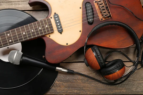 E-Gitarre und Kopfhörer — Stockfoto