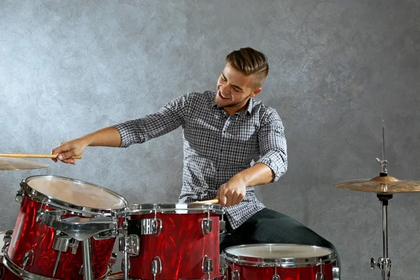 Musician playing drums — Stock Photo, Image