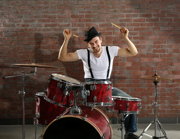 Musician playing drums — Stock Photo, Image