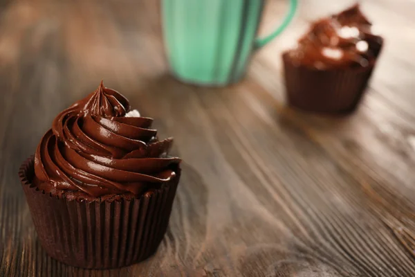 Tasty chocolate cupcakes — Stock Photo, Image