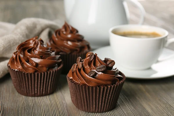 Beautiful chocolate cupcakes — Stock Photo, Image