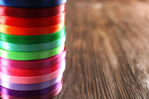 Carretéis de fitas coloridas — Fotografia de Stock