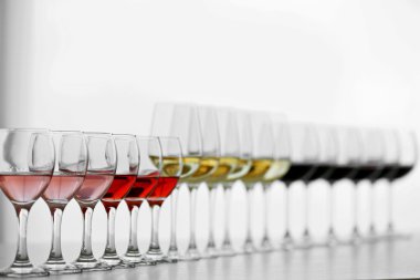 şarap şarap bardakları