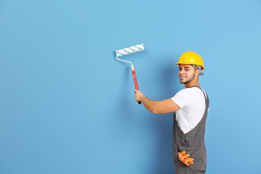 İşçi yenileyerek daire   