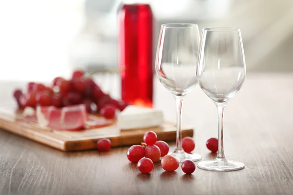 Dva pohárky s hroznovým vínem, detail — Stock fotografie