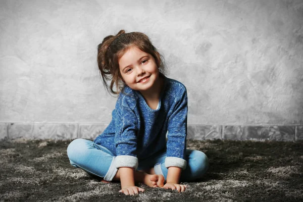 Portrait of little fashion kid girl — Stock Photo, Image