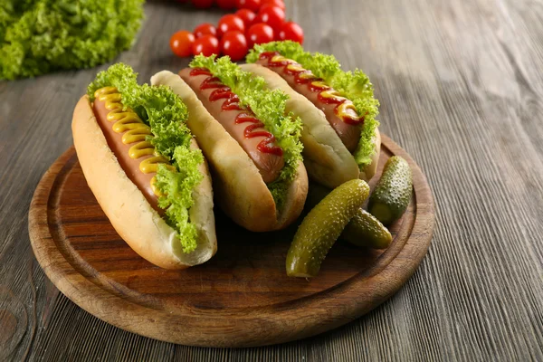 Hot-dogs savoureux aux légumes — Photo