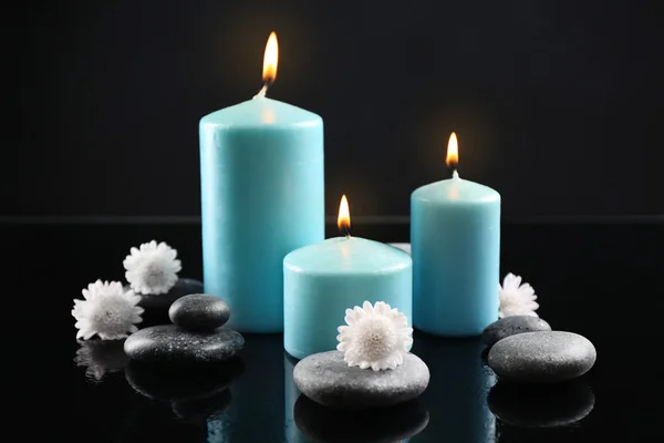 Composición spa de velas azules — Foto de Stock