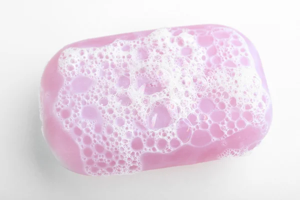 Кусок мыла с пеной — стоковое фото