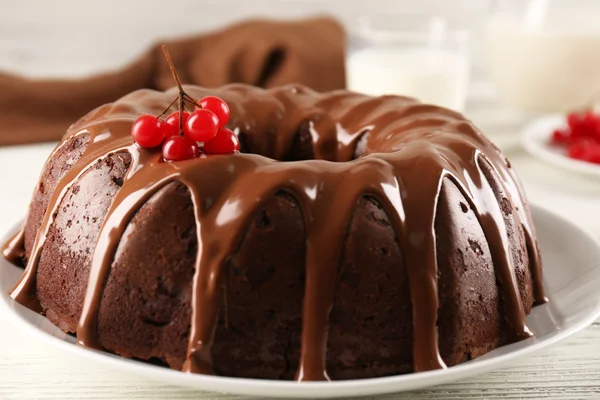 Csokoládés sütemény, egy üveg — Stock Fotó