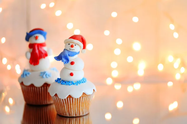 Cupcakes de Natal com luzes — Fotografia de Stock