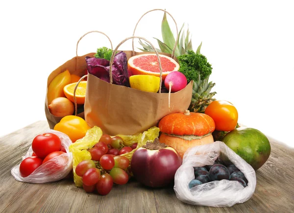 Fruit en groenten op tafel — Stockfoto
