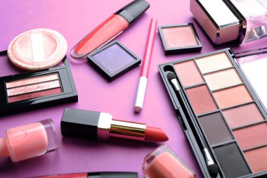 Kozmetik mor arka plan ayarla