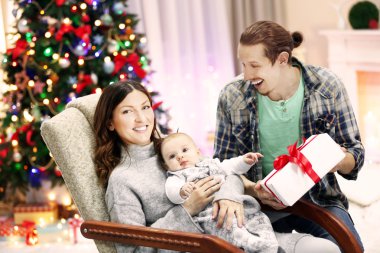 Mutlu aile içinde bir şekilde dekore edilmiş Oda