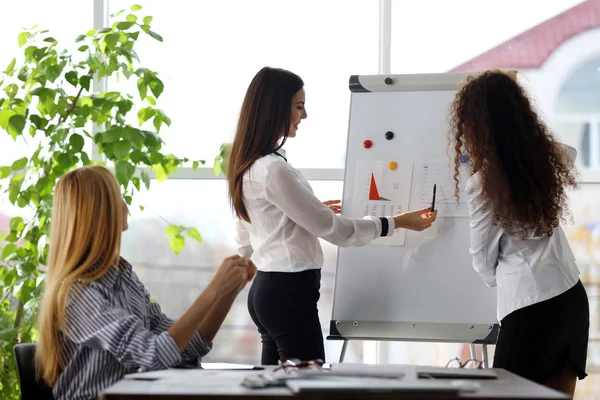 Möte i konferensrummet — Stockfoto