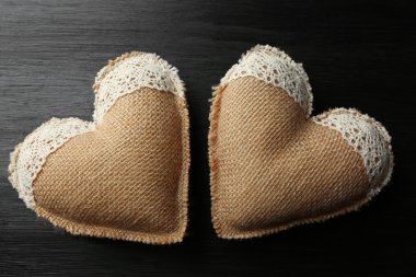 Ahşap arka plan güzel romantik Kalpler