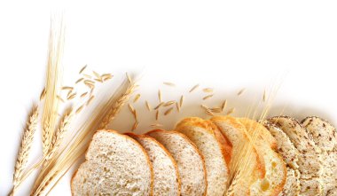 Dilim ekmek ve beyaz izole kulaklar