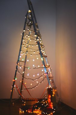 Elektrik garland lideri 