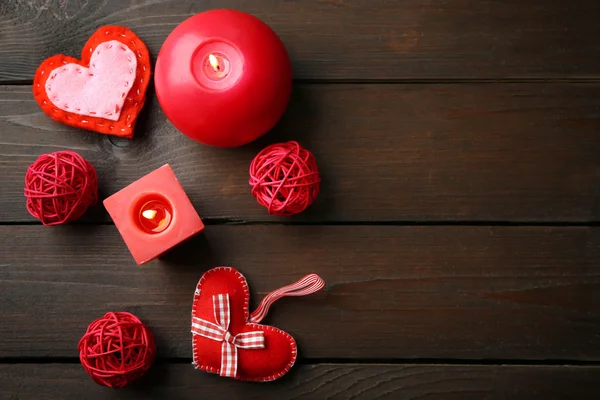 Décor St Valentin sur fond bois — Photo