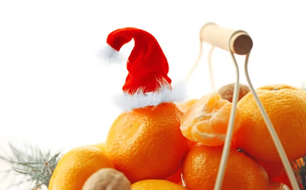 Tangerinas em cesta de metal, close-up — Fotografia de Stock