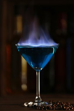 Masaya kokteyl yanan 