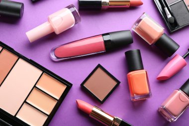 Kozmetik mor arka plan ayarla