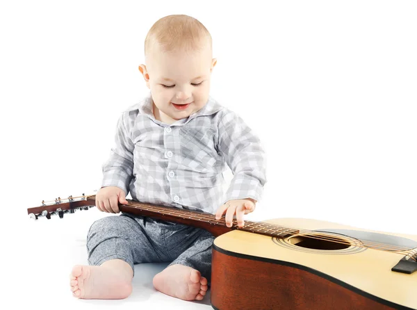 Söt baby med gitarr — Stockfoto