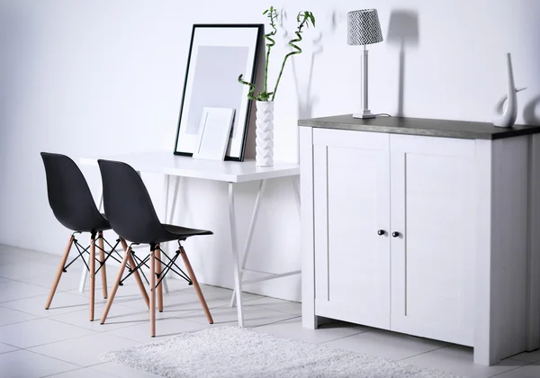 Room interior with commode — Stock Photo, Image