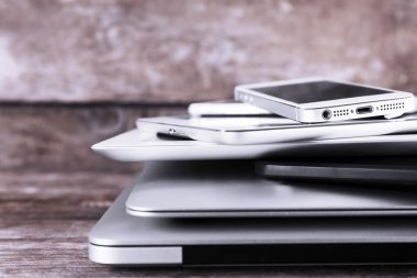 Modern elektronik becerikli alet yığını