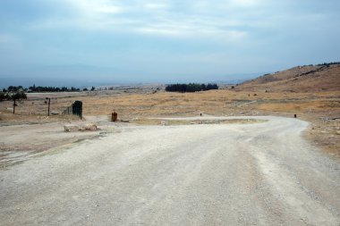 Kirli köy yolu