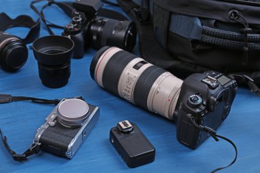 Fotoğrafçının ekipman katta 