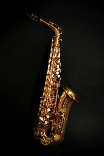 Beau saxophone doré — Photo