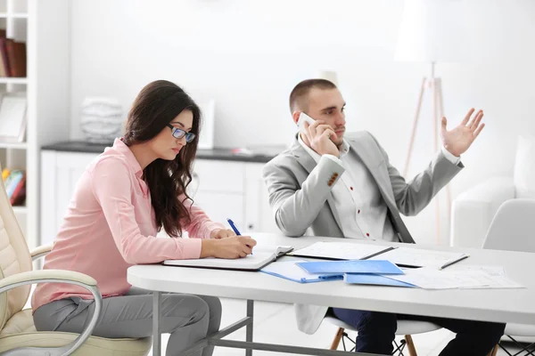 Two estate agents — Stock Photo, Image