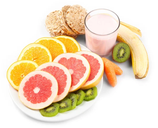 Frutas e pão frito isolado em branco. Conceito de alimentação saudável . — Fotografia de Stock