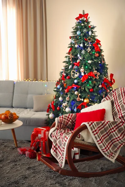 Christmas fir tree with gifts — Stock Photo, Image