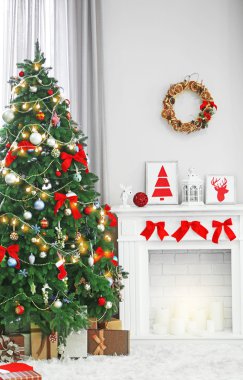 Hediyeli Noel ağacı 