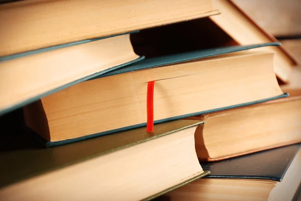 Bücherstapel, Großaufnahme — Stockfoto