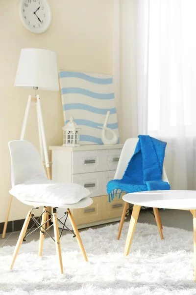 Hotelkamer design met witte meubels — Stockfoto