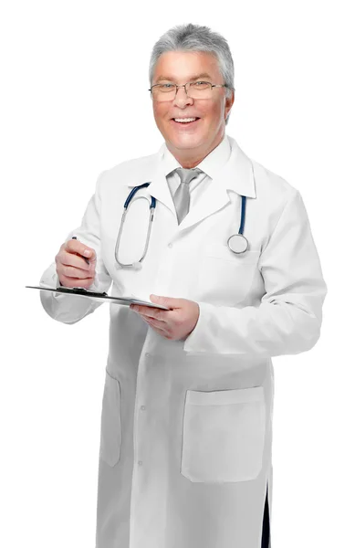 Dokter tampan dengan papan klip — Stok Foto