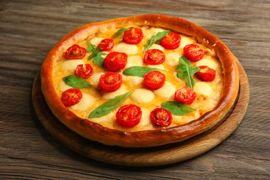 Roka ile pizza Margherita